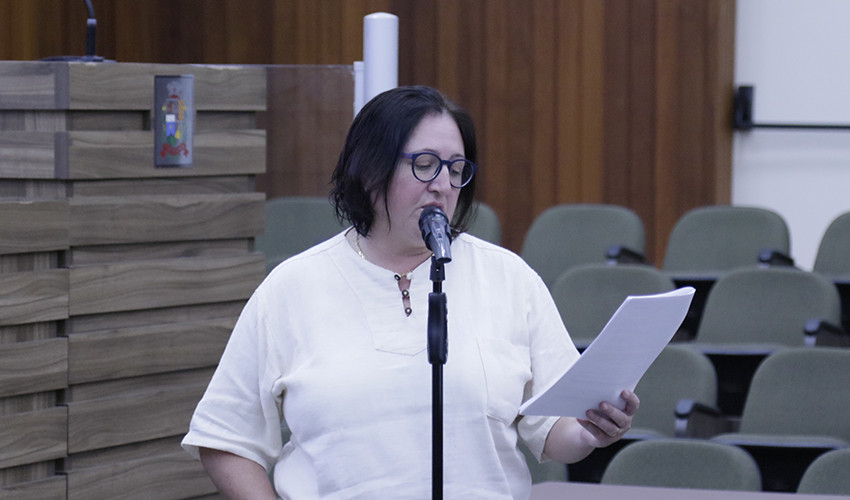 Catarina Nanini apresenta Moção de Apelo ao Prefeito para atualização de tabela salarial dos funcionários municipais