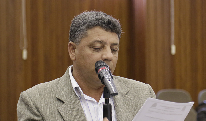 Miguel Arcanjo indaga sobre pavimentação para Vila Belo Horizonte e Jardim das Flores