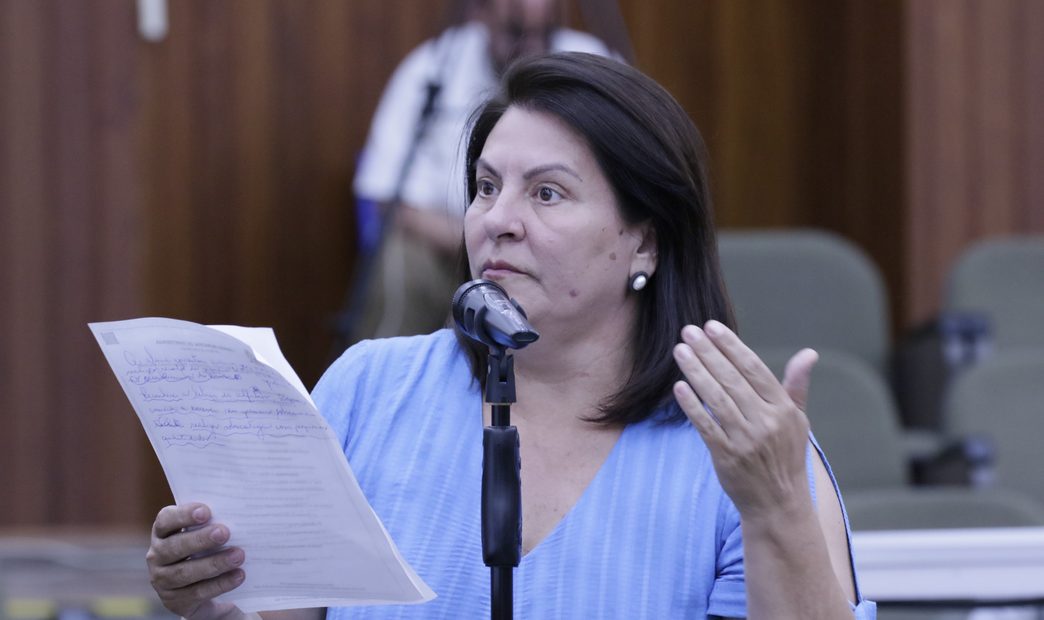 Denise Franci reivindica imóvel próprio para o departamento de Vigilância Epidemiológica Municipal