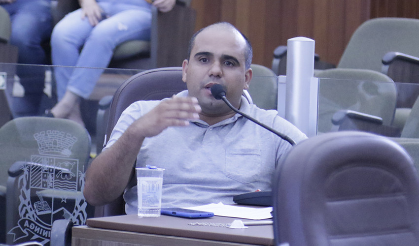 Matheus Ribeiro solicita informações sobre iluminação pública no final da Rua Manoel Rodrigues no Distrito do Rechan